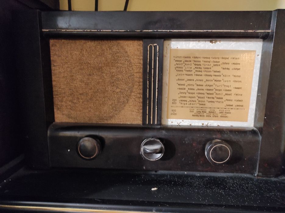 Антикварный радиоприемник Mende