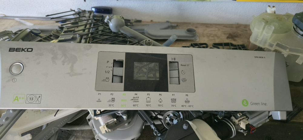 Peças máquina de lavar Beko  DFN 6838 X