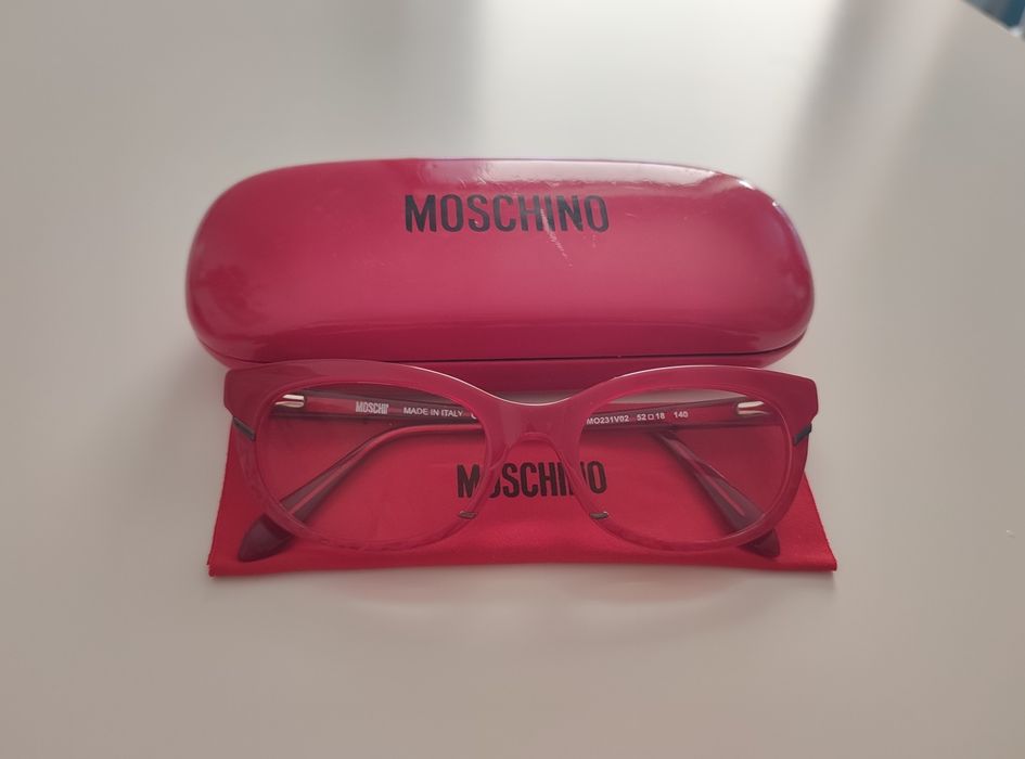 Okulary korekcyjne Moschino MO231V02