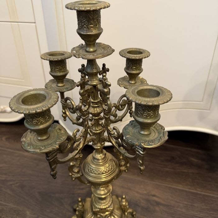 Годинник з канделябрами бронза антикваріат з Європи