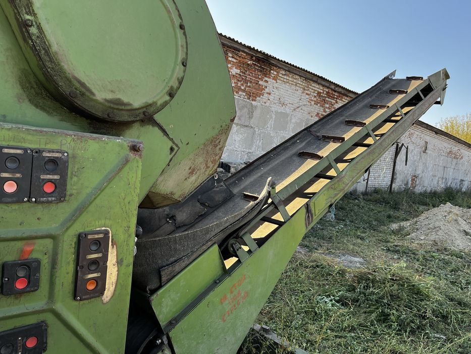 Продам Р-6 КПШ-6 ковшовий зернопогрузчик.