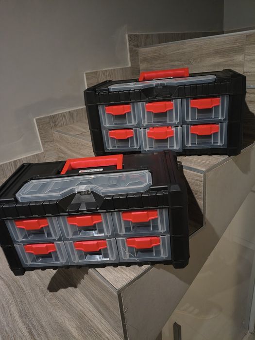 Sprzedam organizatory i kuwetki na śruby!!!