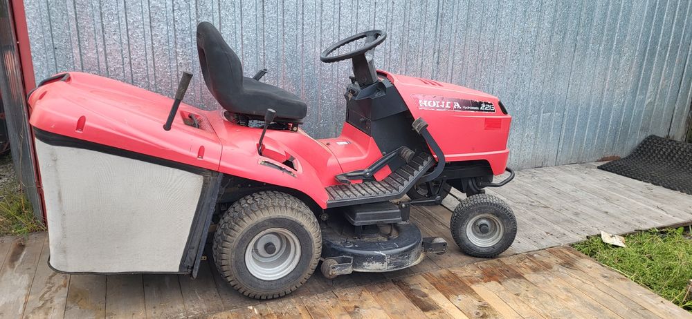 Honda 2213 traktorek kosiarka z koszem 13hp do trawy