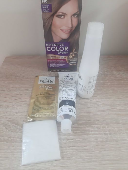 Farba do włosów Palette Intnsive color creme średni blond