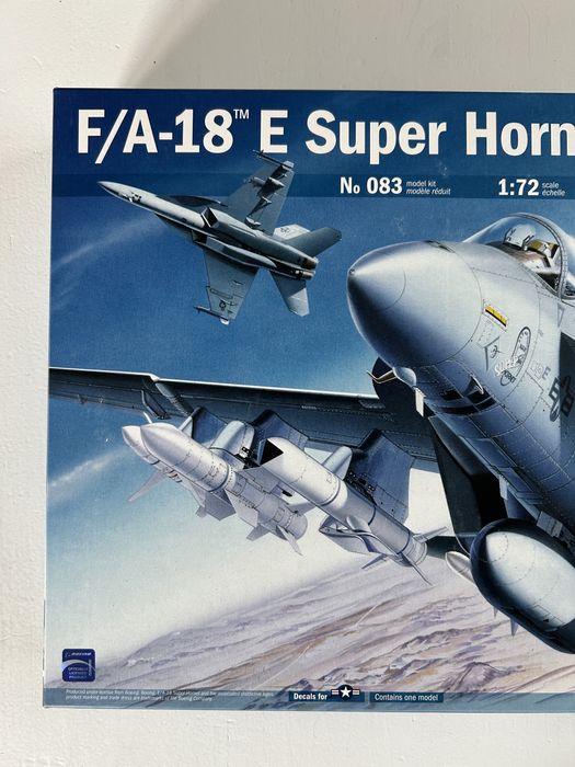 Samolot F/A-18 Super Hornet model Italeri 0083