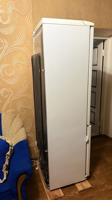 Продам холодильник Атлант