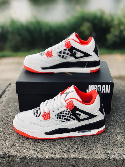 Кроссовки Nike Air Retro Jordan 4 red-white кроссовки Джордан 4