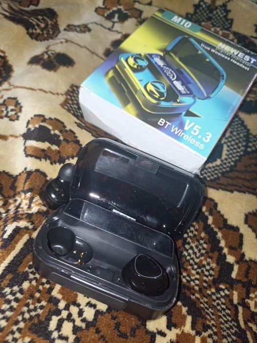 Безпровідні навушники