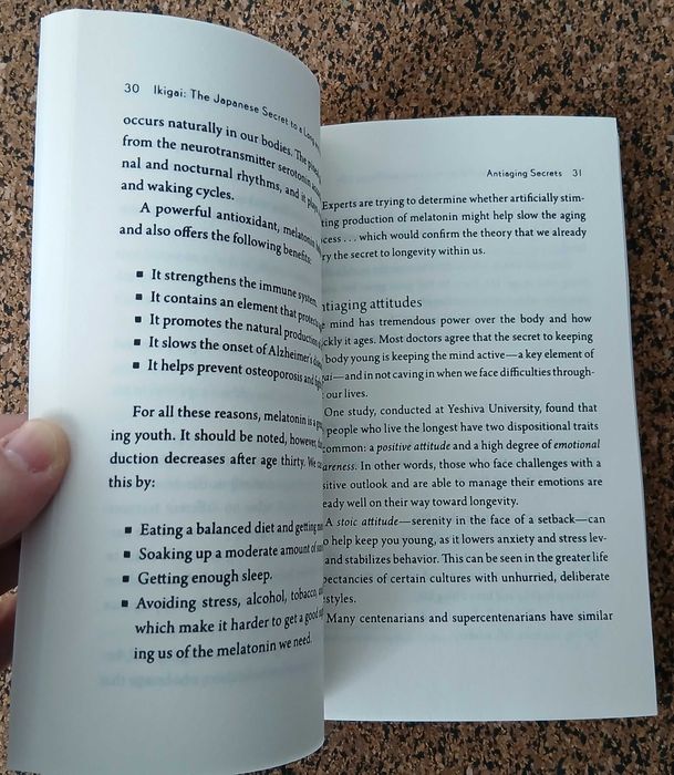 Ikigai: The Japanese Secret to a Long and Happy Life64730217064707124