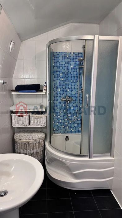 Продаж дому у Комунарському рні.