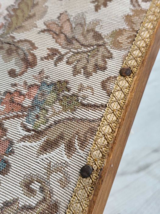 Podnóżek Na Płozach Z Poduszką