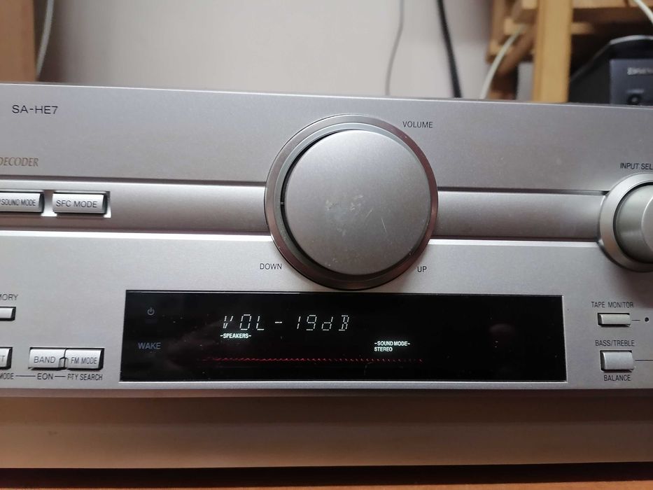 Amplituner Panasonic SA-HE7 (Technics)