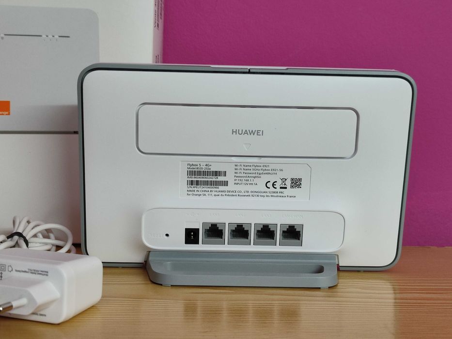 Huawei B535 4G LTE. 300mbps router.wifi.