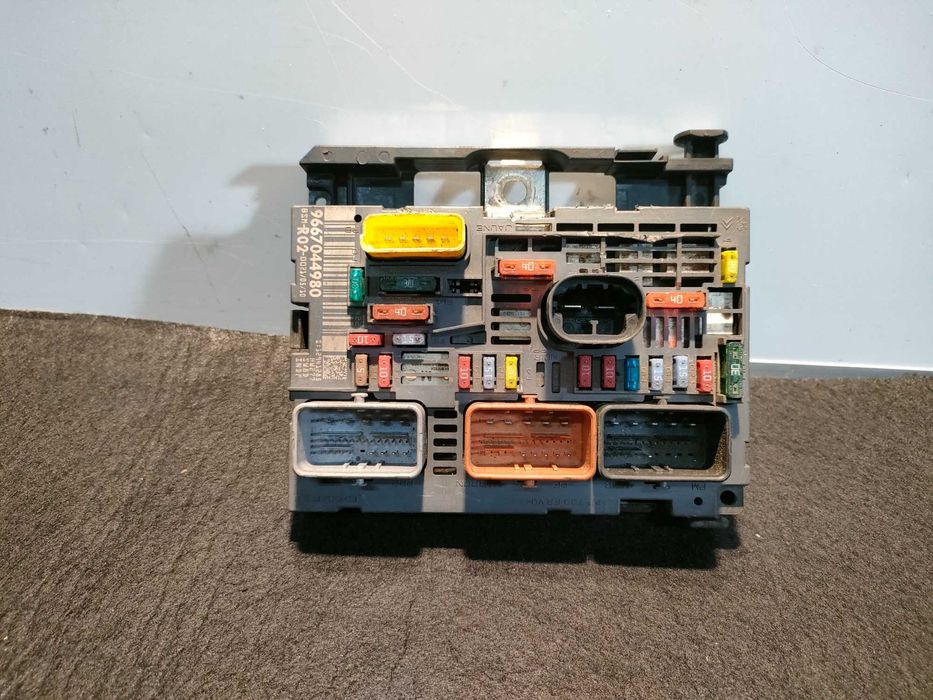 Peugeot Citroen moduł BSM -R02