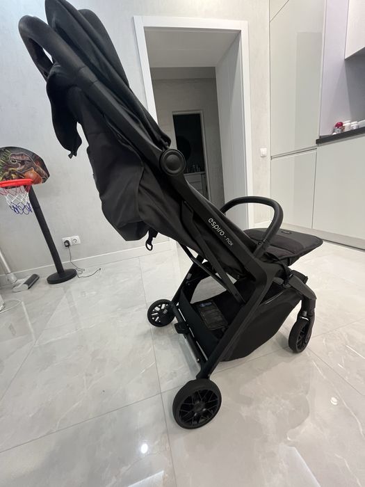 Прогулянкова коляска Espiro Nox.