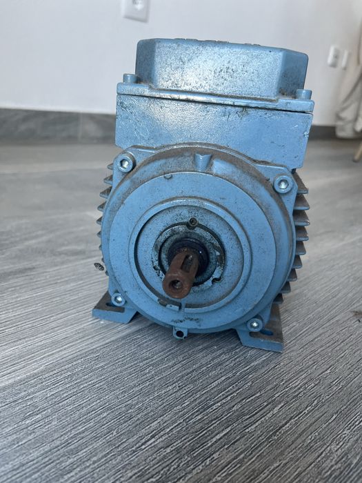 Motor Elétrico ABB