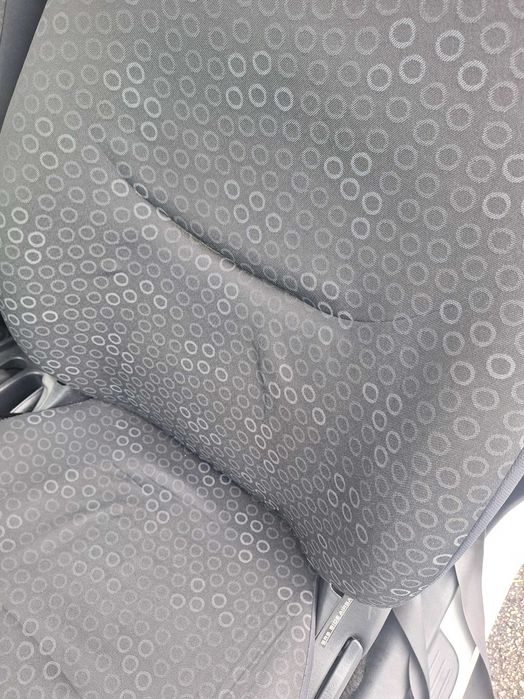 So 225km Vendo toyota yaris d4d comercial 225km em excelente estado