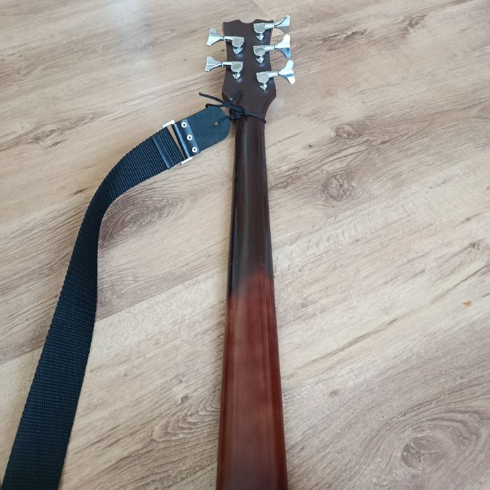 Gitara basowa bas elektroakustyczna Dean EABC5