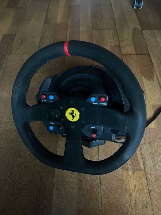 Volante Thrustmaster T300RS + Pedais T3PA PRO + Extra peças 3D