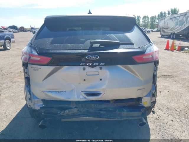 Ford Edge Titanium 2023;