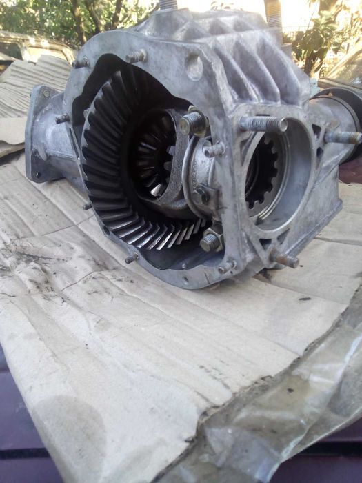 Редуктор переднего моста Нива 21213 21214 2123  Любий вид розрахунків.