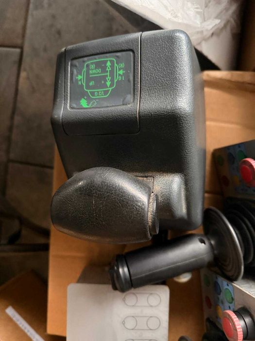 Lewarek zmiany biegów EPS Mercedes Unimog U300 U400 U500