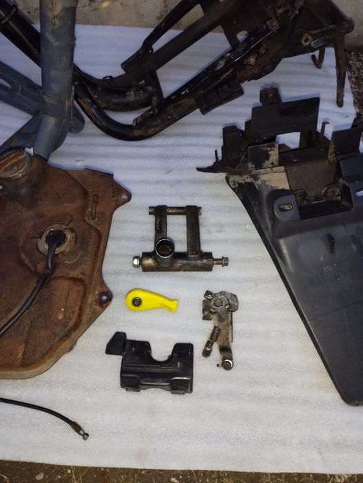 Разборка/Пластик Хонда Дио 18/25/27/28/SR/ZX/Fit