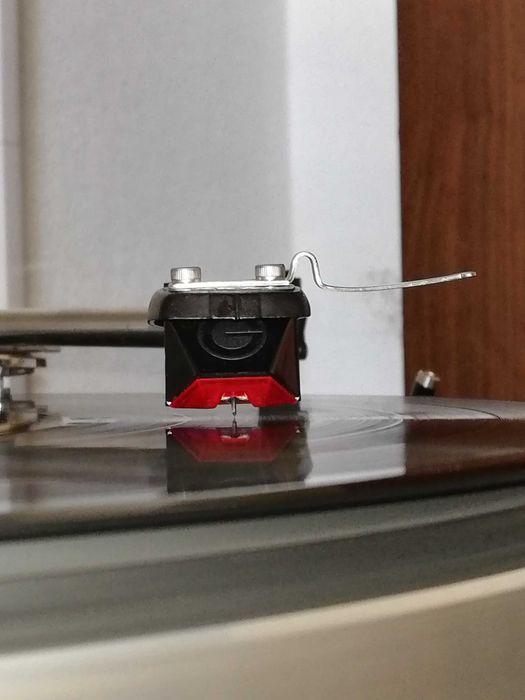vendo gira discos AKAI AP004