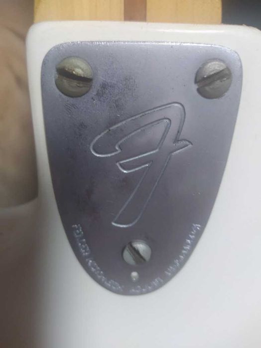продам гітару fender jazz bass