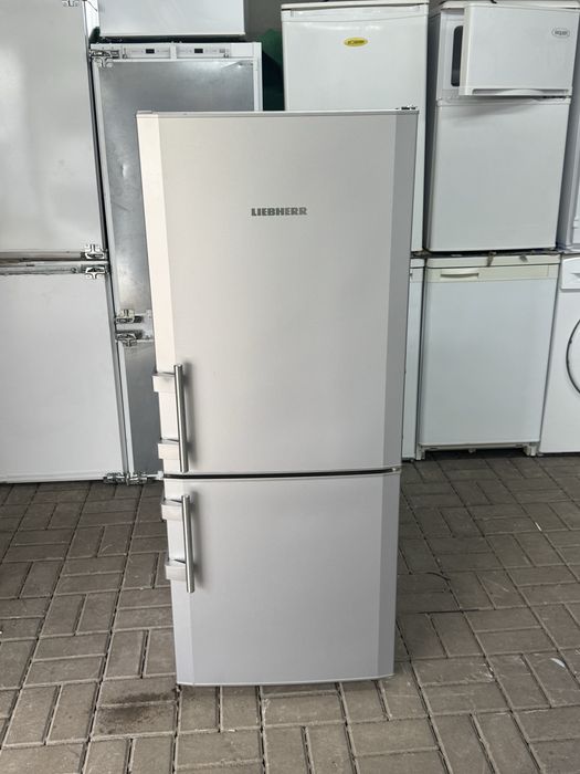 Lodówko Zamrażarka Liebherr model Cusi 2311 A+ 136 cm wysokości