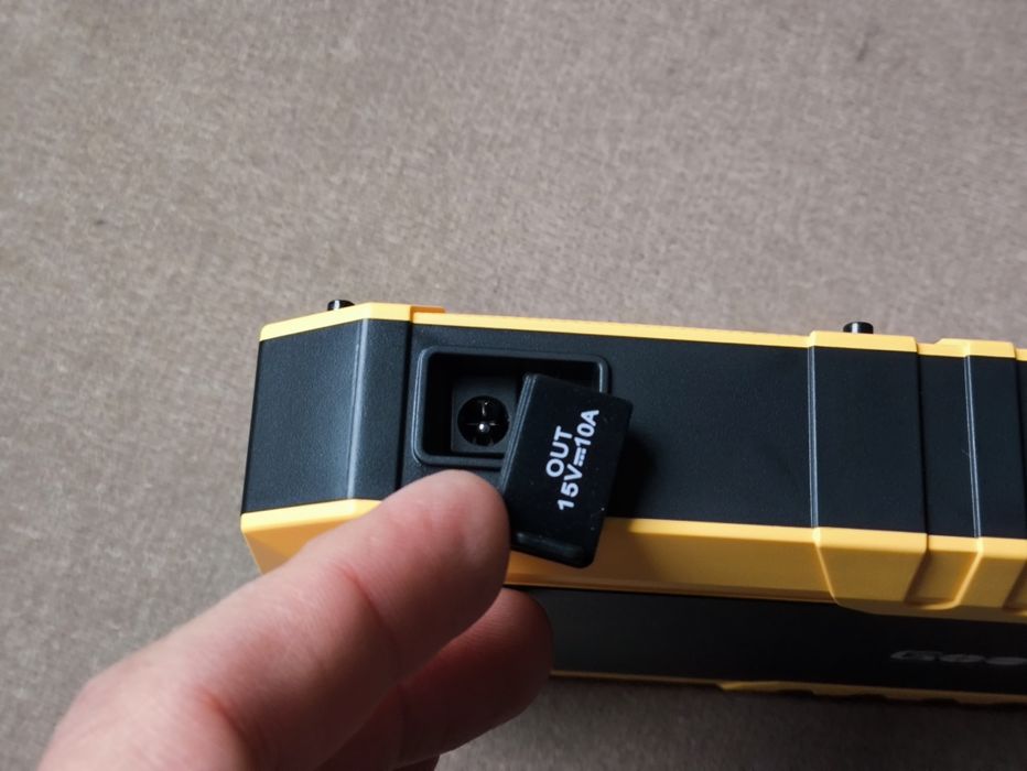 Urządzenie rozruchowe GOOLOO GP4000 PLUS