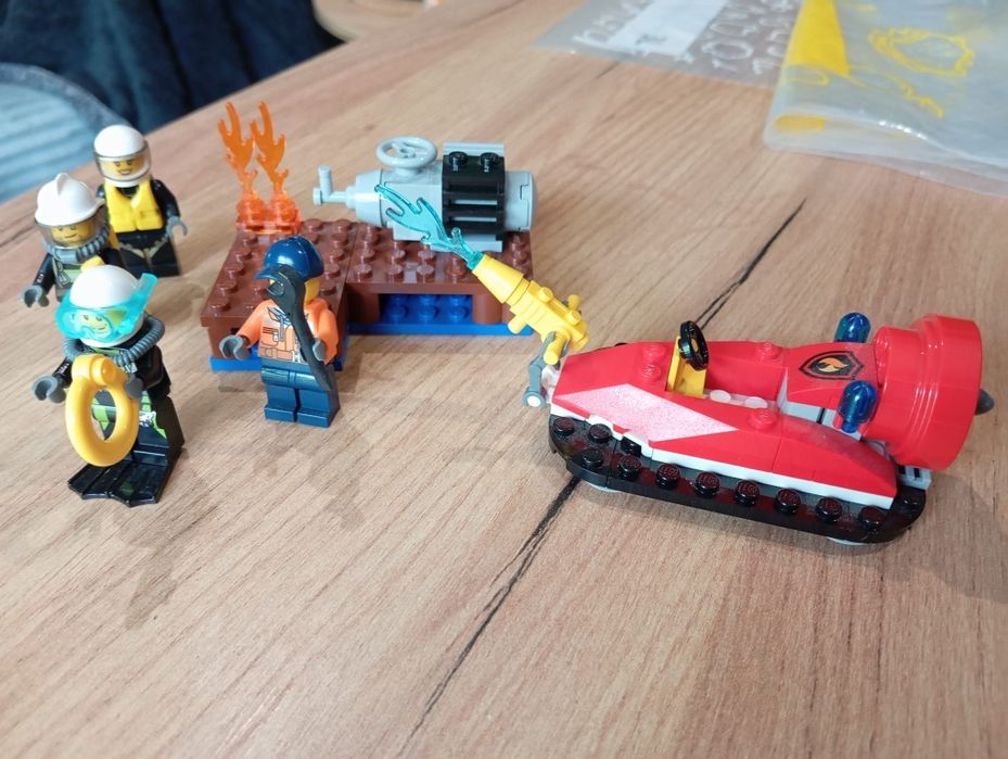 Klocki lego city 60106