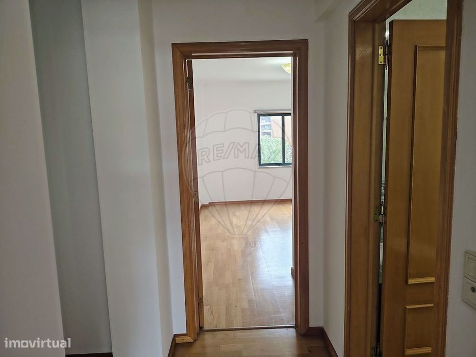 Apartamento T2 para arrendamento
