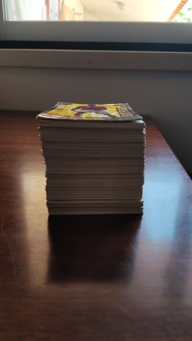 Cartas da coleção Panini Adrenalyn ano 2010 e 2011