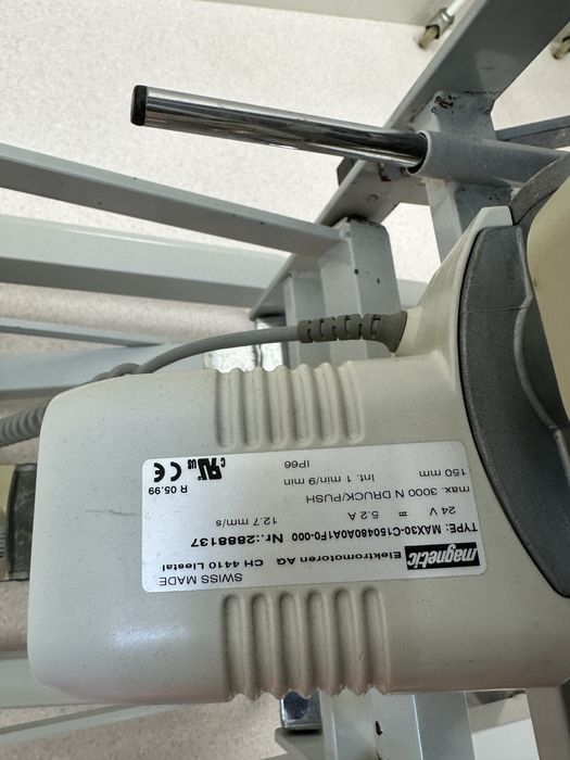 Fotel medyczny zabiegowy elektryczny Dantec – sprawny