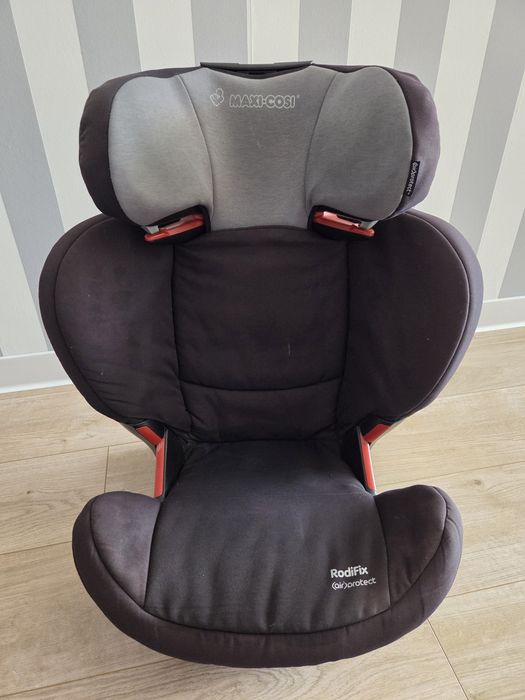 Fotelik samochodowy Maxi Cosi RodiFix 15-36 odchylany