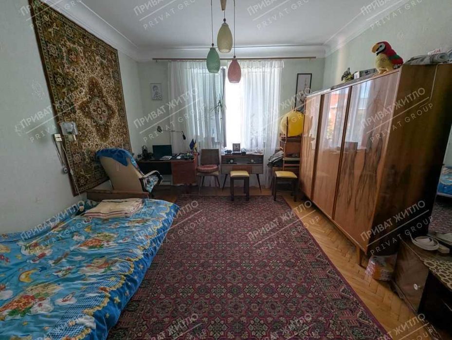 Дві кімнати в центрі Полтави навпроти ЦУМу цегляний будинок