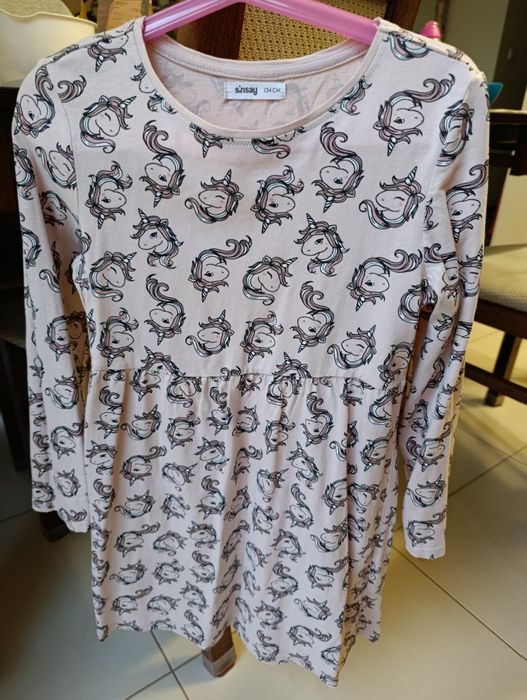 Sukienka na długi rękaw roz.134cm