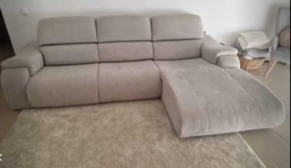 Sofá com Chaise Longue