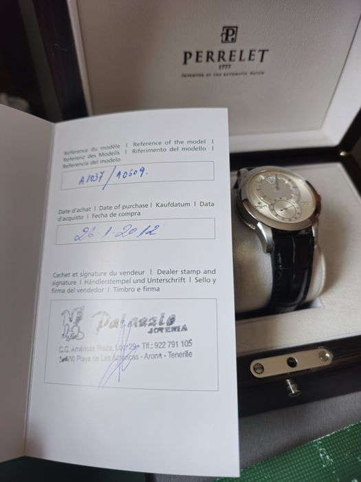 Perrelet Jumping Hour