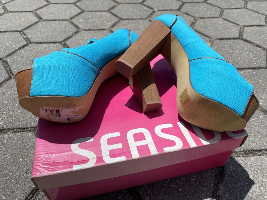 Sandálias azuis Seaside