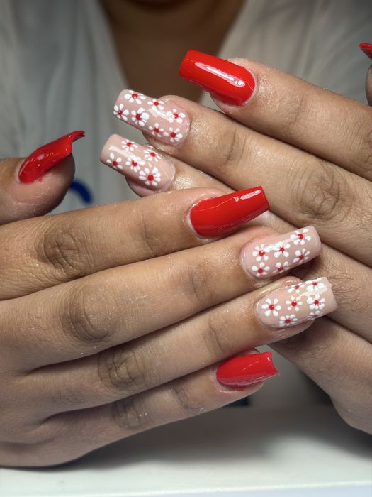 Aplicacao unhas de gel