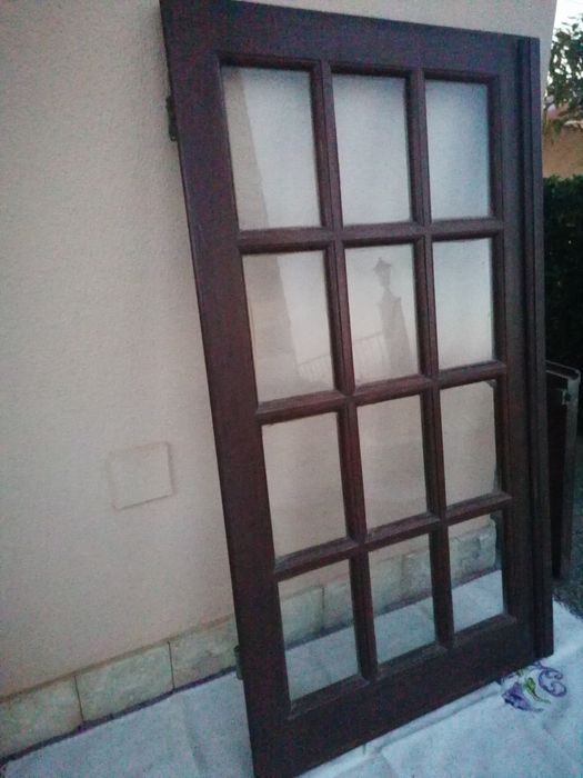 MOLDURAS em Painéis de madeira maciça - de janela adaptada a elegante objeto decorativo