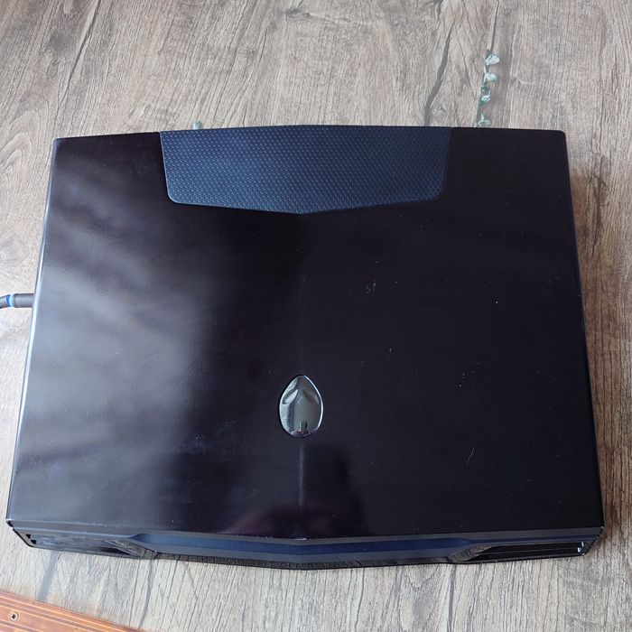Alienware m15x  Quadro m5000m