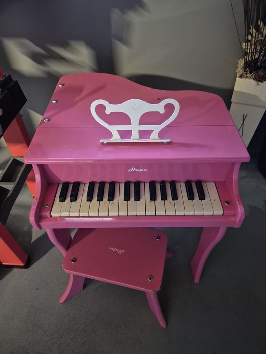 Dziecięce pianino, fortepian