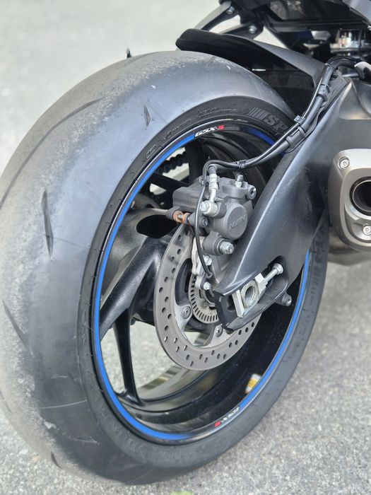 Мотоцикл SUZUKI  GSX-S1000F з Японії