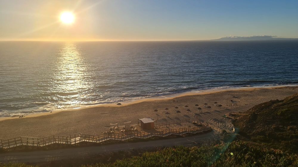 Terreno cabo espichel,proximo às praias