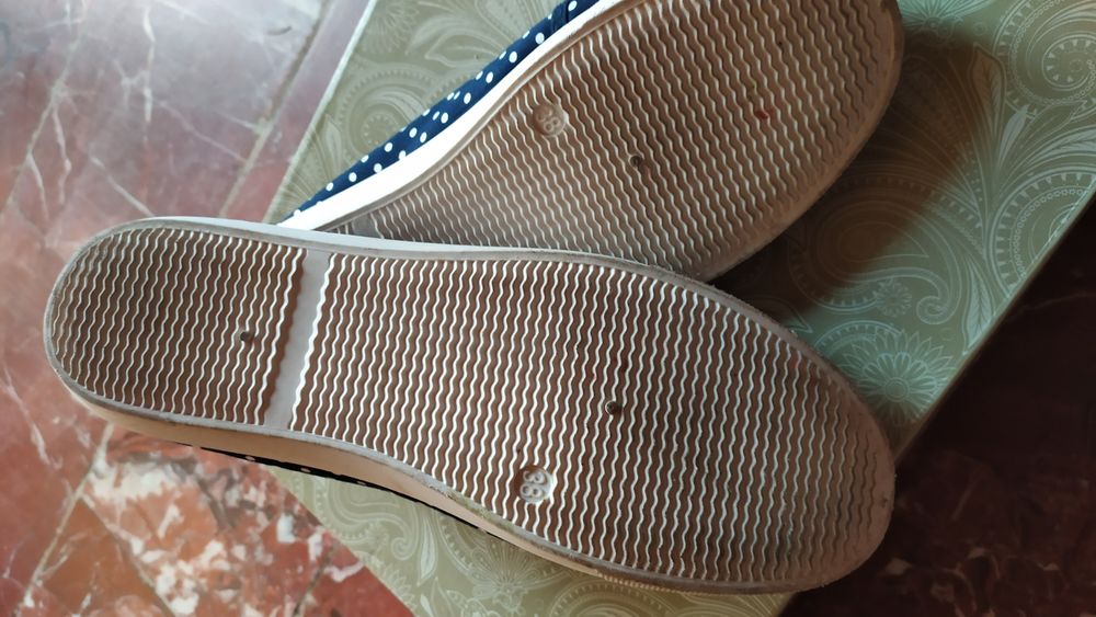 Buty tekstylne dla dziewczynki, rozmiar 38