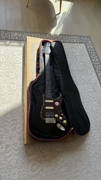 Нова електро гітара Mooer MSC10 Pro