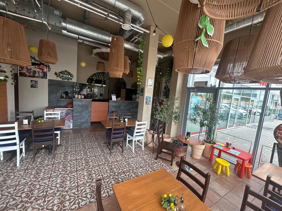 Odstępie pizzerię